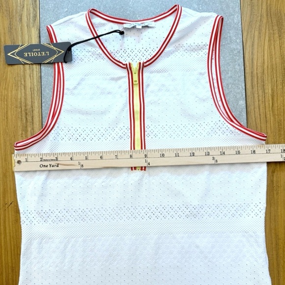 L’Etoile Zip Front Tennis Tank Top in White with Red and Yellow Trim Size Large - Picture 12 of 12
